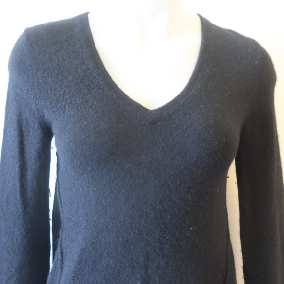 Womens Scoop NYC Black V-Neck Cashmere Knit Sweater S * - Picture 3 of 14